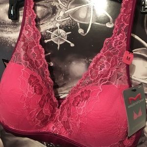 NWT Maidenform Fun and Flirty Bra